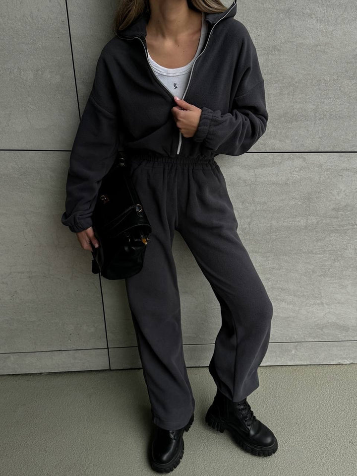 Damen Lässiger Fleece-Hausanzug mit Zip-Kapuze und elastischem Taillenbund – Avérine