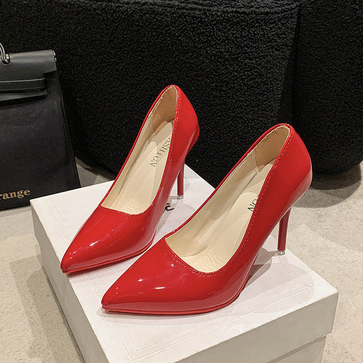 Damen Elegante High Heels mit spitz zulaufender Vorderkappe und transparentem Absatz Echoarchiv