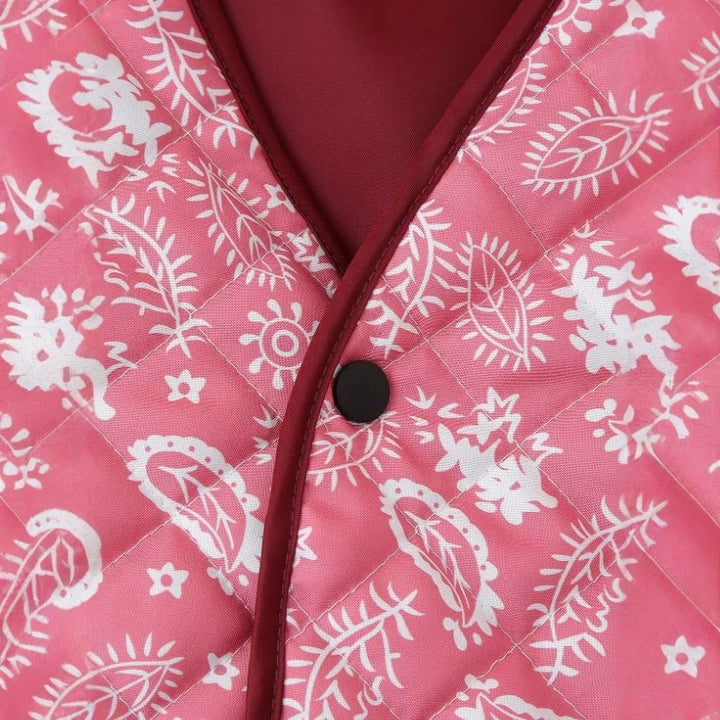Damen gesteppte Kurzjacke mit V-Ausschnitt, Paisley‑Muster und kontrastierenden Paspeln Echo Archiv