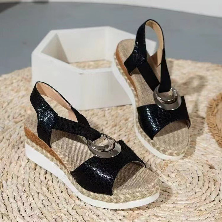 Damen Keil‑Sandalen mit Bast‑Plateau, elastischem Fersenriemen und Zier‑Metallornament Echo Archiv