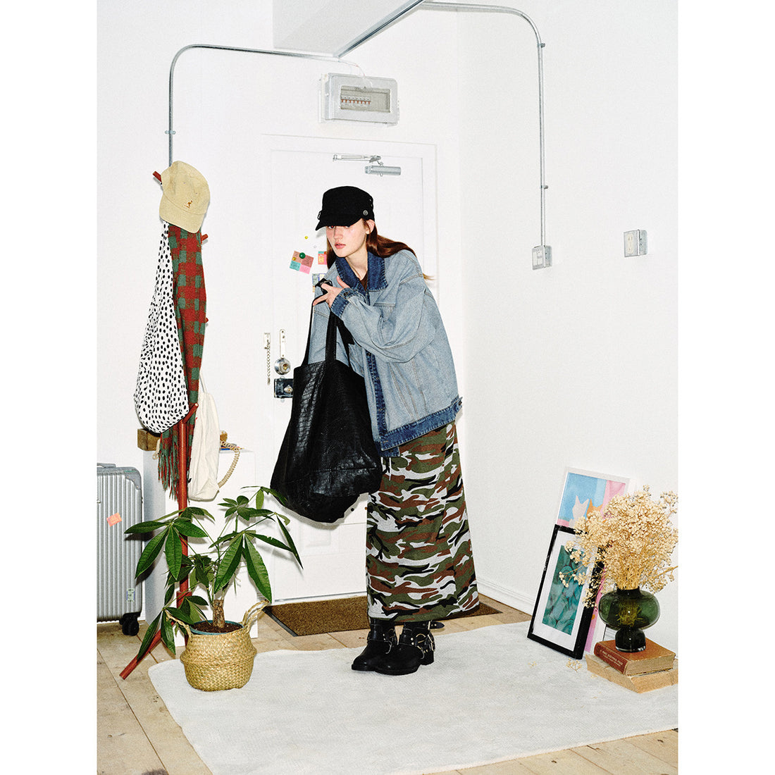 Unisex Oversize-Jeansjacke im Boxy‑Cut mit Kontrastblende und Brustklappen Echoarchiv