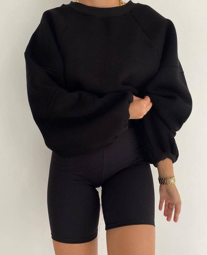 Damen Komfort-Loungewear Kombination Oversize-Sweatshirt mit High-Waist Biker-Shorts Echoarchiv