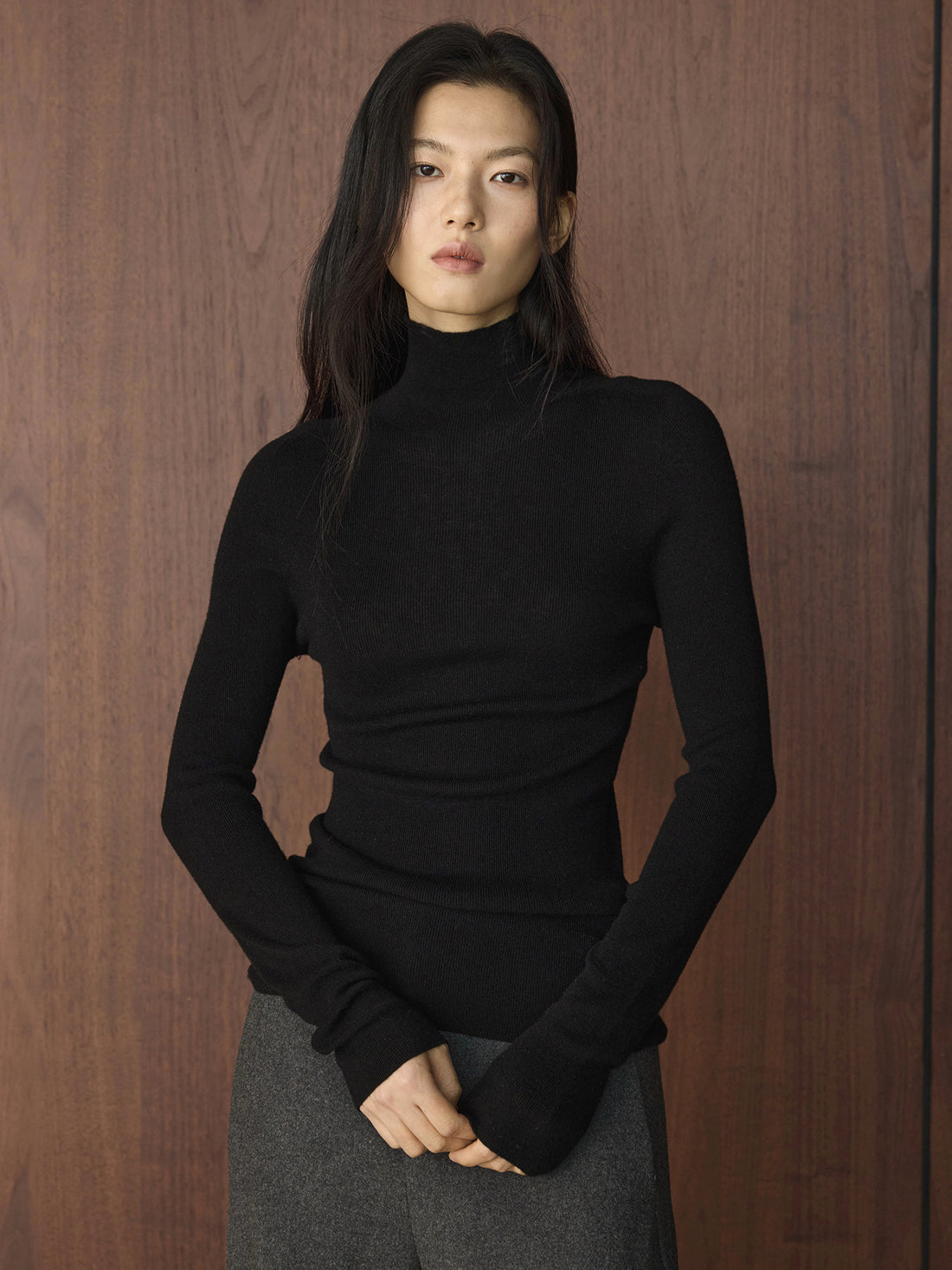 Damen Schmal geschnittener Rollkragenpullover aus Merino‑Mix Feinstrick Echoarchiv