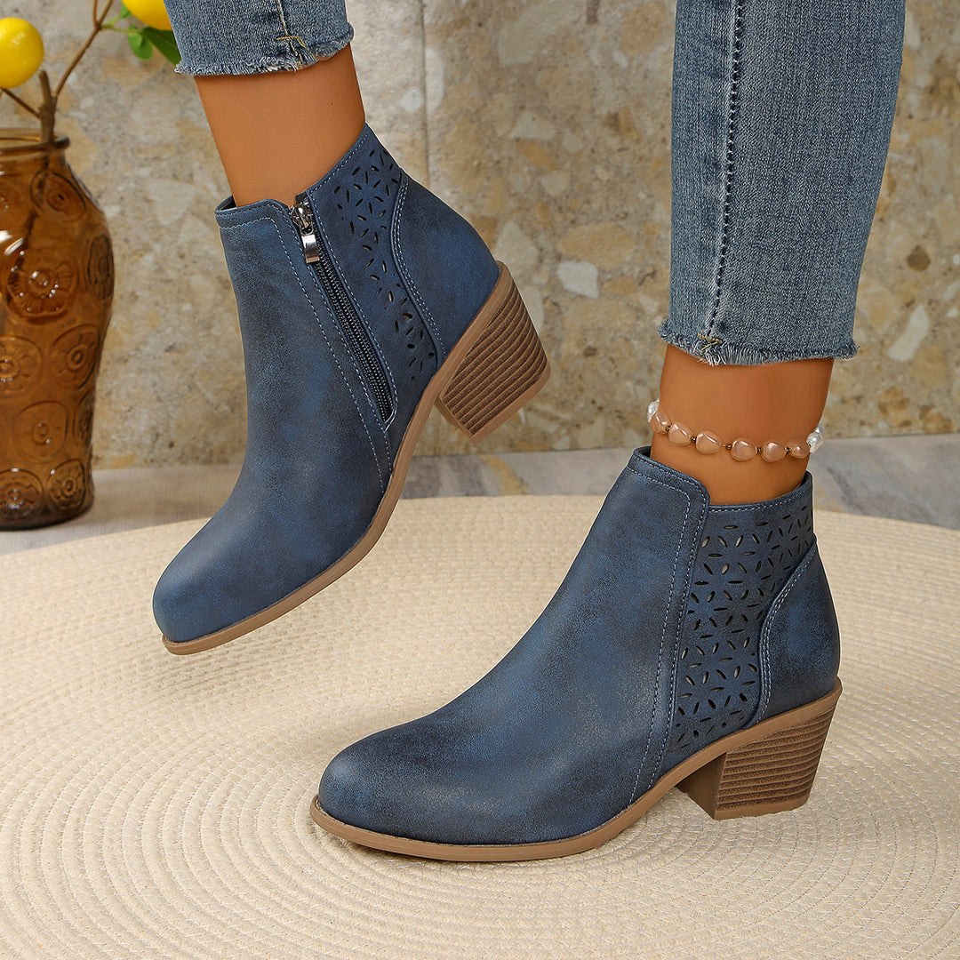 Damen nan knöchelhohe Stiefelette mit Laser-Cut-Perforation, seitlichem Reißverschluss und mittelhohem Blockabsatz Echo Archiv
