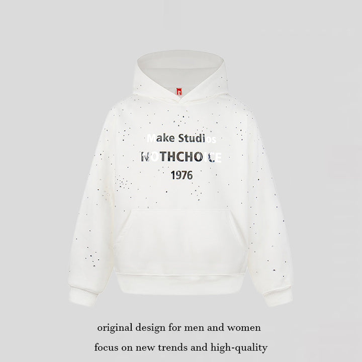 Damen Kapuzenpullover mit Statement-Print Metallic-Lettering und Paint-Splatter-Optik Echoarchiv