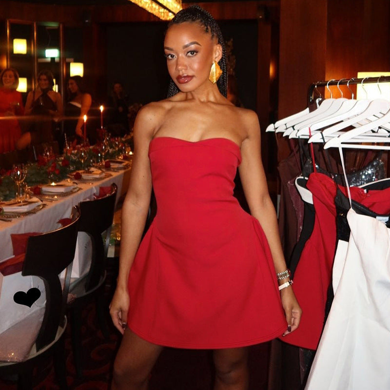 Damen Identitätsstiftendes Minikleid mit Bustier-Oberteil und schwingendem Rock Echo Archiv
