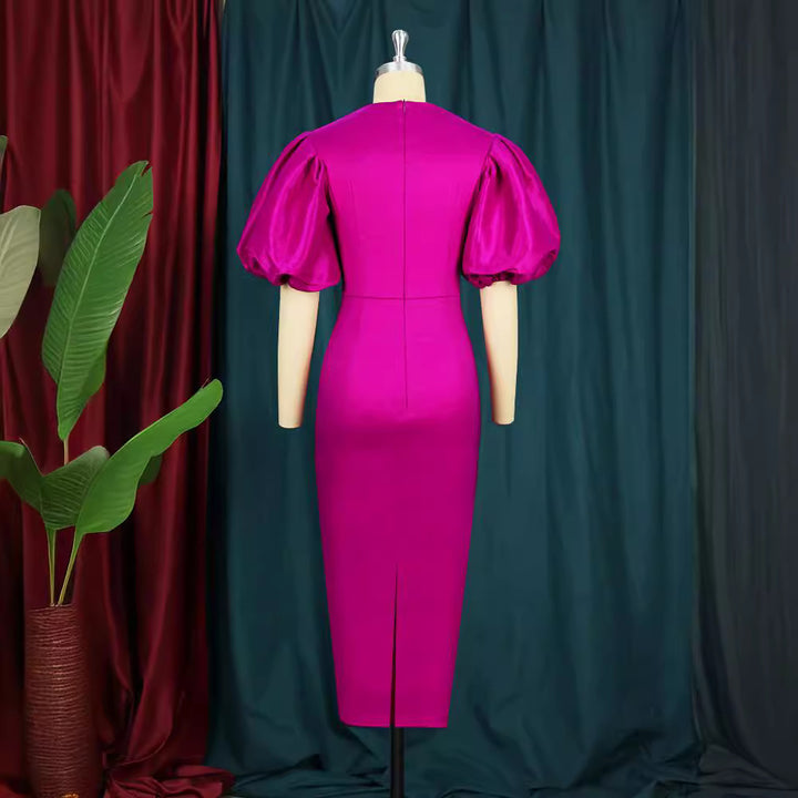 Damen figurbetontes Kleid mit Puffärmeln und Schlüssel-Ausschnitt Echo Archiv