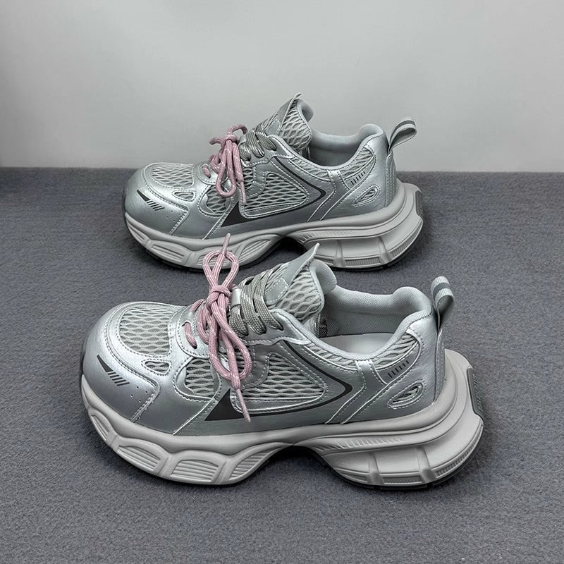 Damen Sportliche Sneakers mit atmungsaktiver Mesh-Oberfläche von Echo Archiv