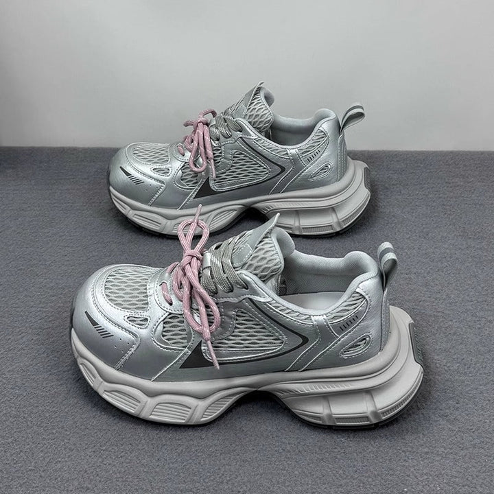 Damen Sportliche Sneakers mit atmungsaktiver Mesh-Oberfläche von Echo Archiv
