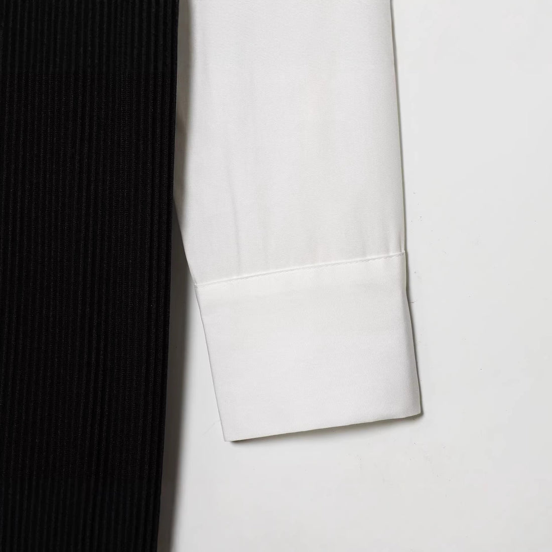 Damen Langes Hemdblusenkleid mit eingearbeiteter Strickweste Echoarchiv