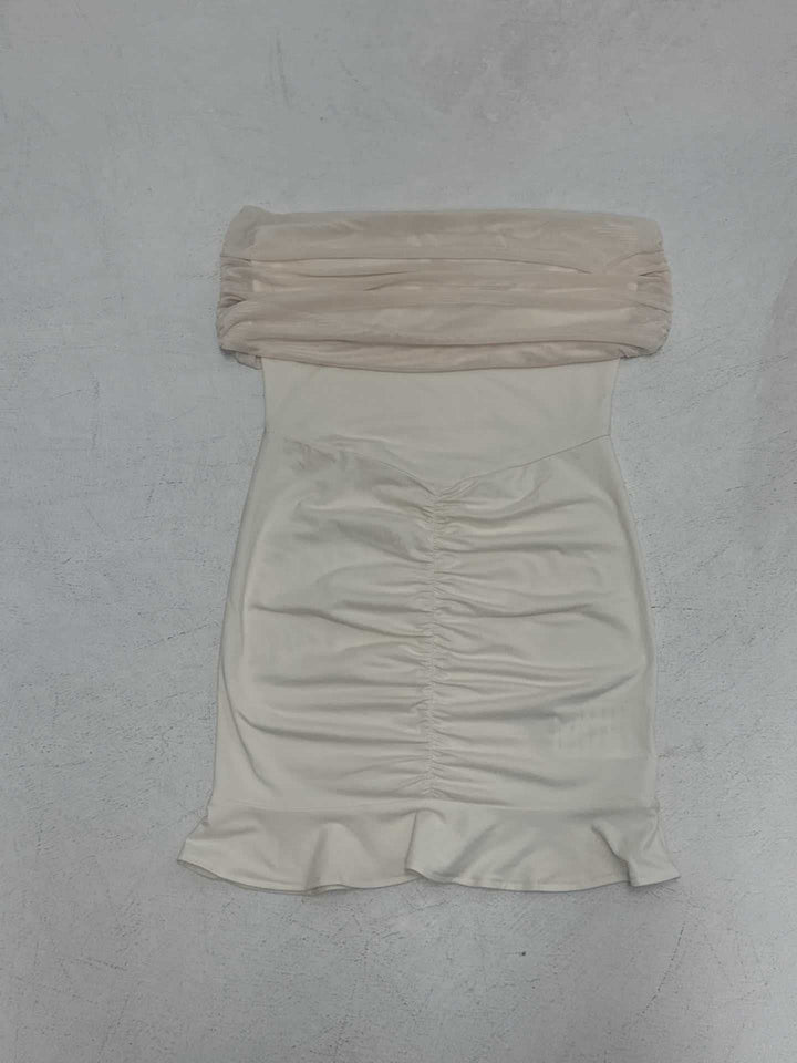 Damen figurbetontes Minikleid mit voluminösen Puffärmeln und Rüschensaum Echo Archiv