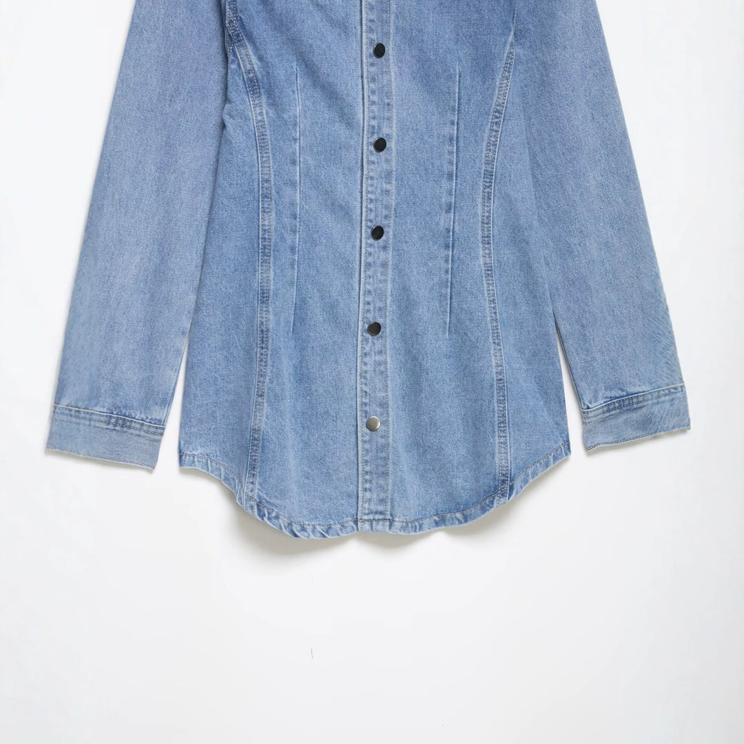 Damen Oversize Denim-Hemdjacke mit taillierten Abnähern und Druckknöpfen Echo Archiv