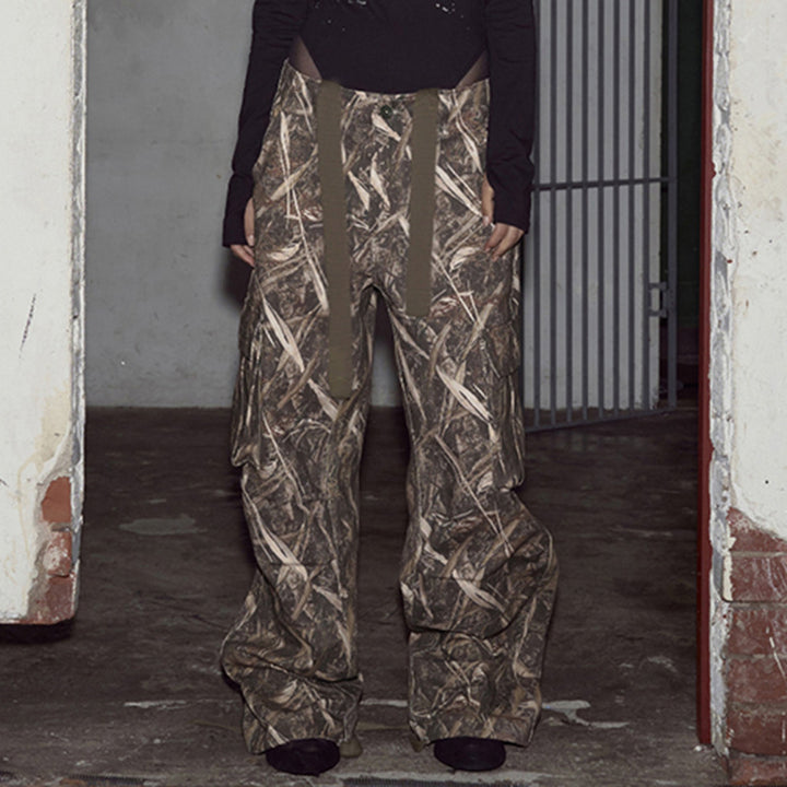 Damen Utility-Hosen im Camouflagedesign mit verstellbarem Bund und praktischen Seitentaschen Echo Archiv