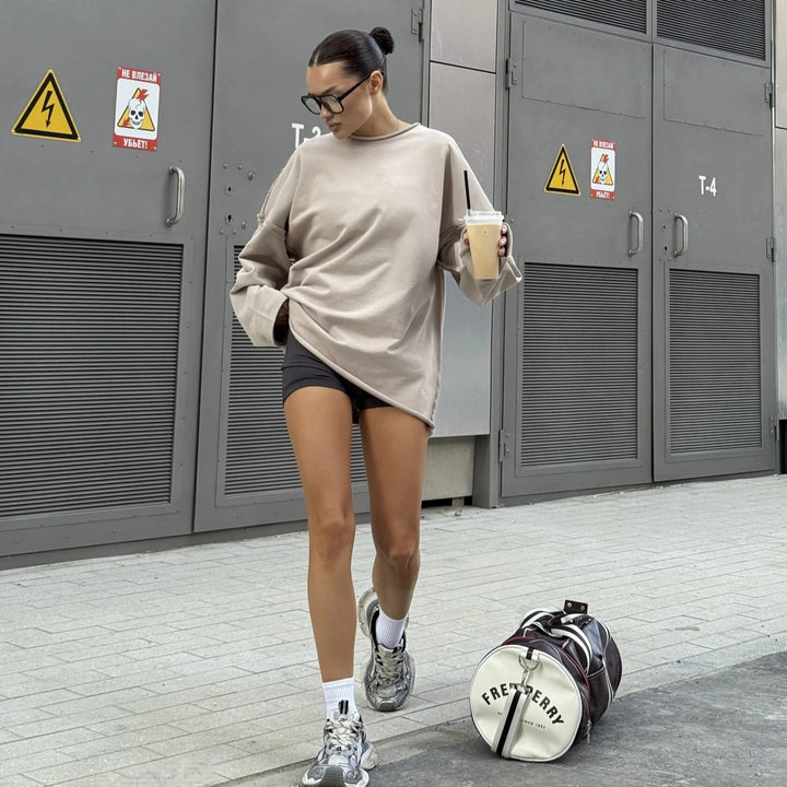 Damen ultraweites Relax-Sweatshirt mit ausgefransten Nähten und asymmetrischem Saum – Avérine