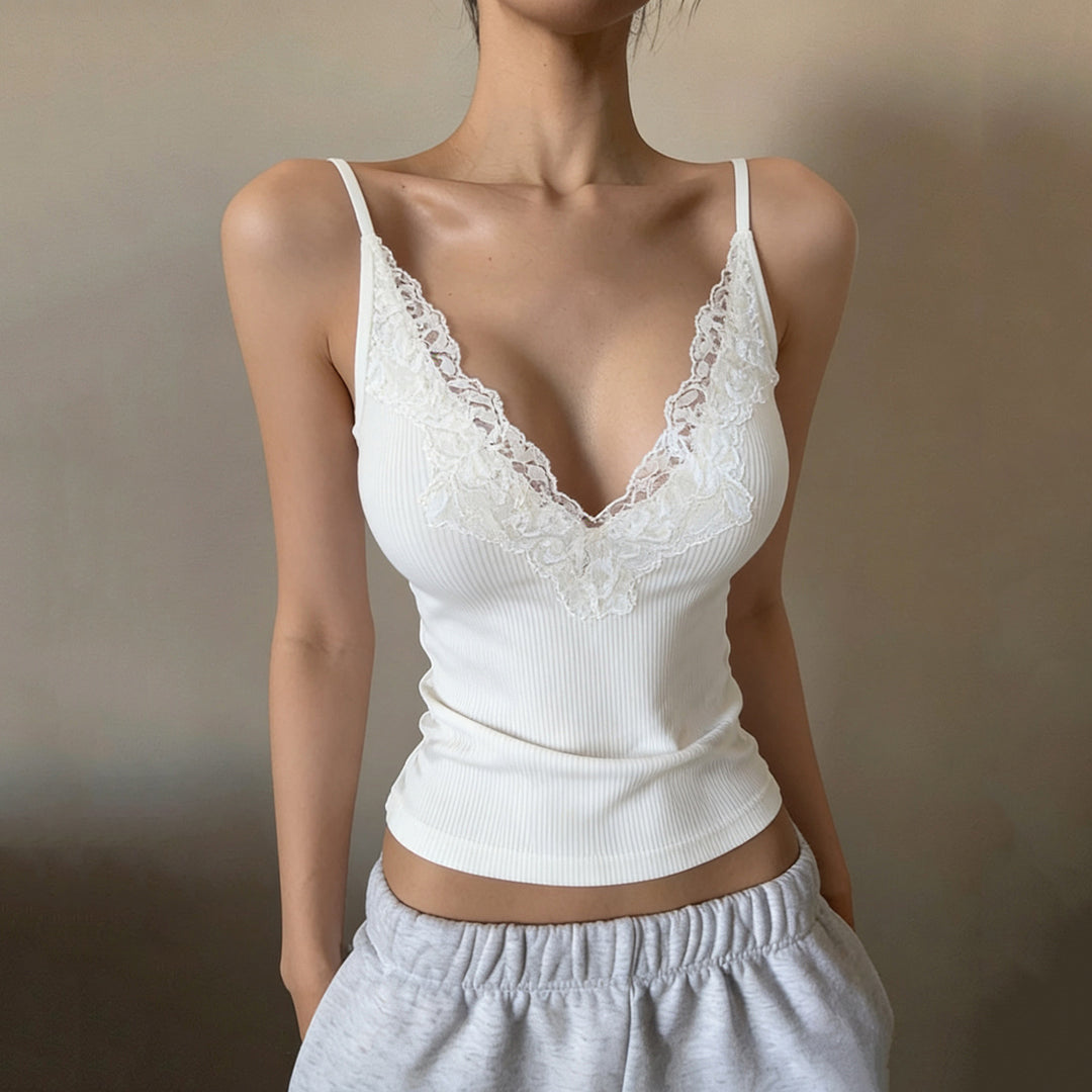 Damen Elegantes Top mit Spitzenverzierung und tiefem V-Ausschnitt Echo Archiv