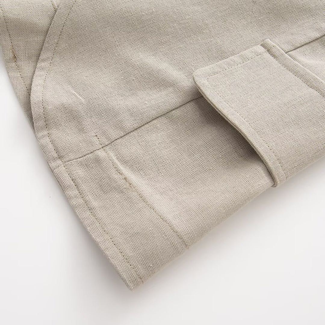 Damen Taillierter Stehkragen-Blazer mit dekorativen Metallknöpfen Echoarchiv