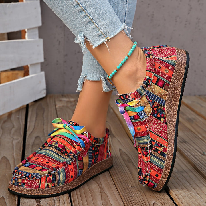 Damen Ethno‑Mokassin‑Sneaker mit bunter Stickerei und Kork‑Optik Echo Archiv