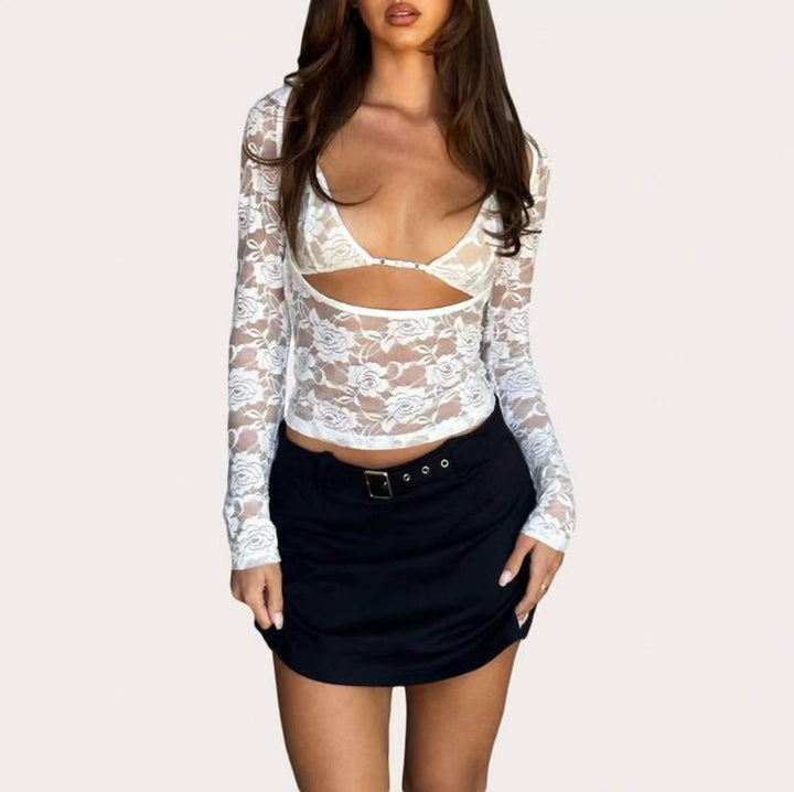 Damen Transparente Spitzenbluse mit tiefem V-Ausschnitt und Cut-Out-Details Echo Archiv