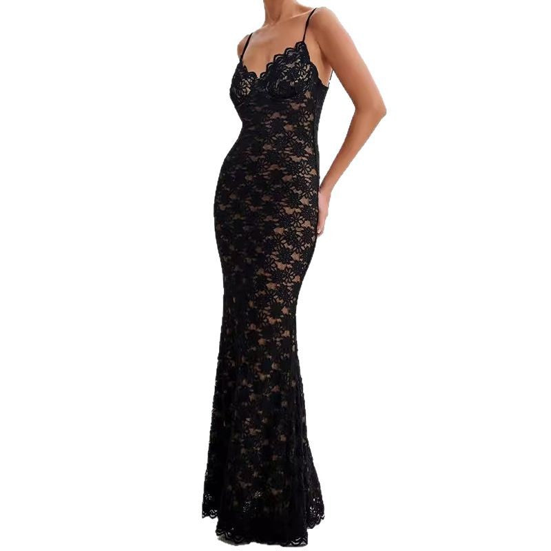 Damen Elegantes Spitzenkleid mit floralen Akzenten Echo Archiv