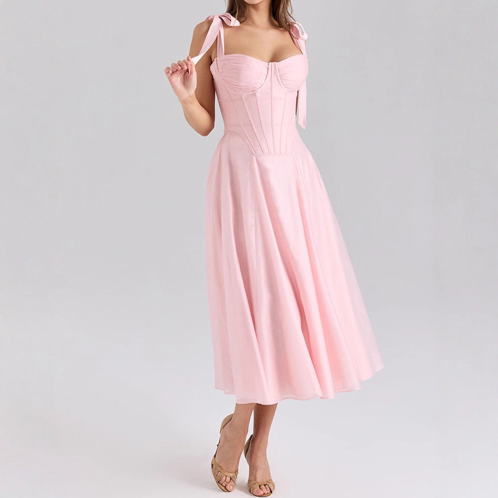 Damen Elegantes Midikleid mit schulterfreien Trägern Echo Archiv