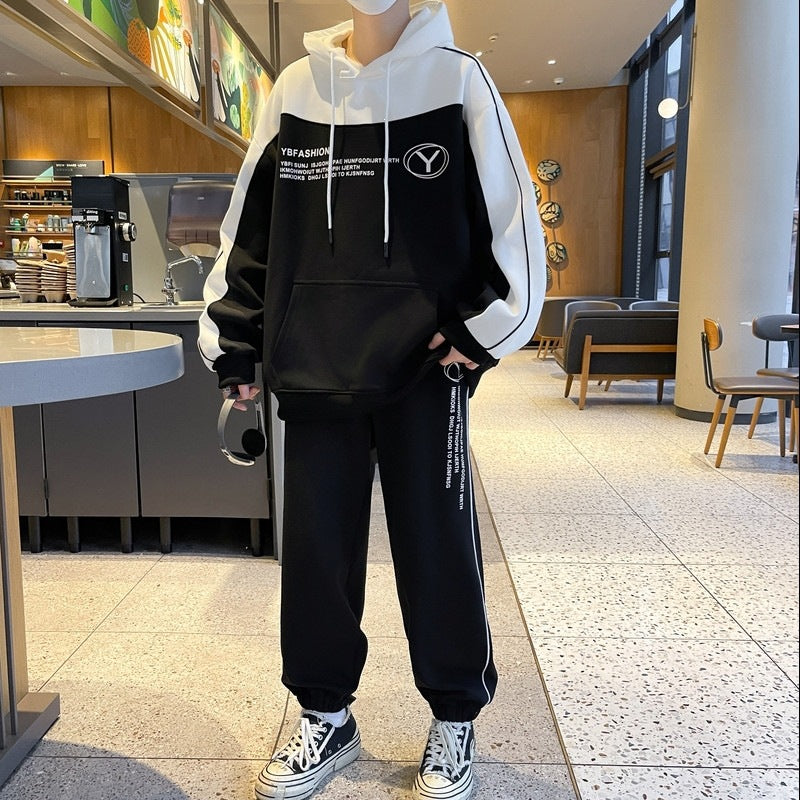Herren Oversize-Trainingsset mit Block-Design Hoodie und konischer Jogginghose Echoarchiv