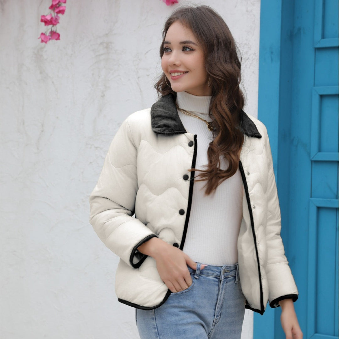 Damen Gequiltete Steppjacke mit Samtkragen und geschwungener Wellensteppung – Célinea