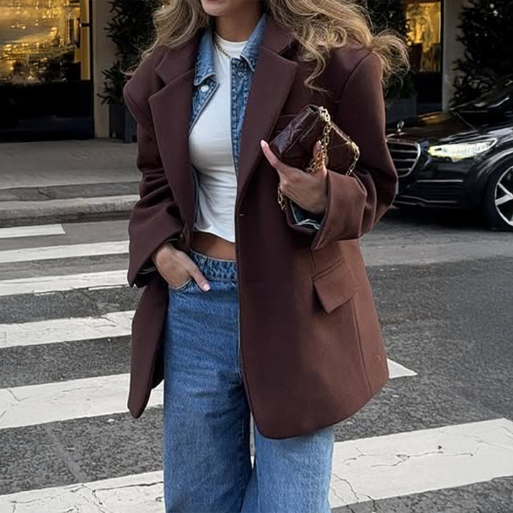 Damen oversized Longblazer mit kastigem Schnitt, Reverskragen, gefütterten Pattentaschen und strukturierter Wollmischung – Célinea