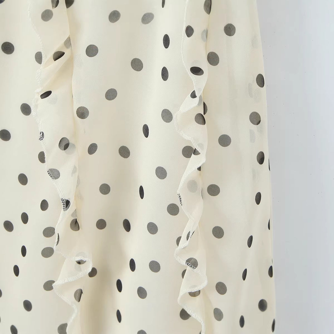Damen Wickel-Midirock aus Chiffon mit Volants und Pünktchen-Design Echoarchiv