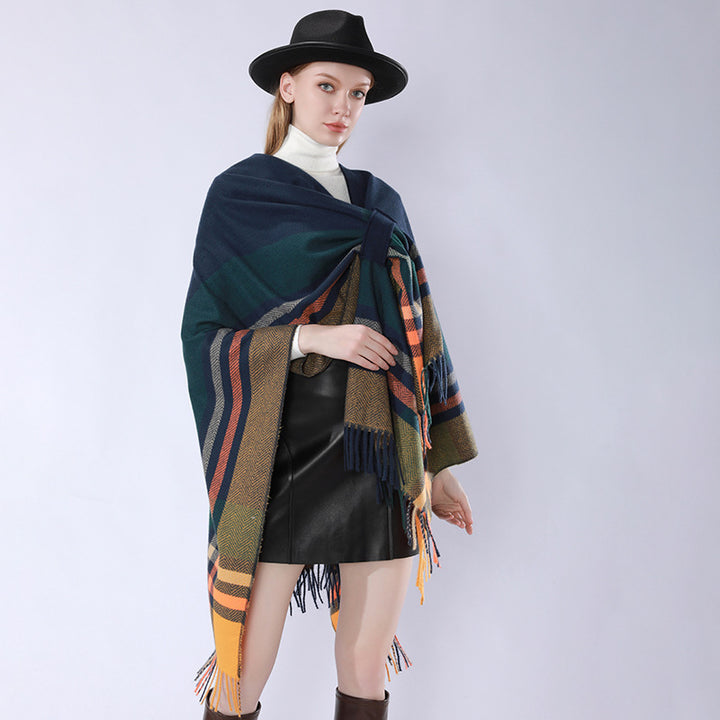 Damen Oversize‑Poncho‑Überwurf mit Tunnelzug, Karomuster und Fransensaum Echo Archiv