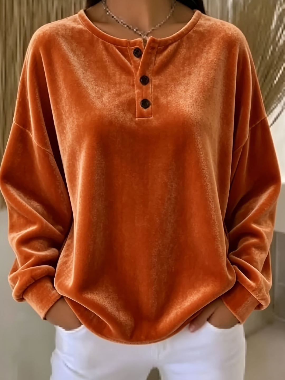 Damen Lässiges Oversize Samt-Henleyshirt mit Knopfleiste Echoarchiv
