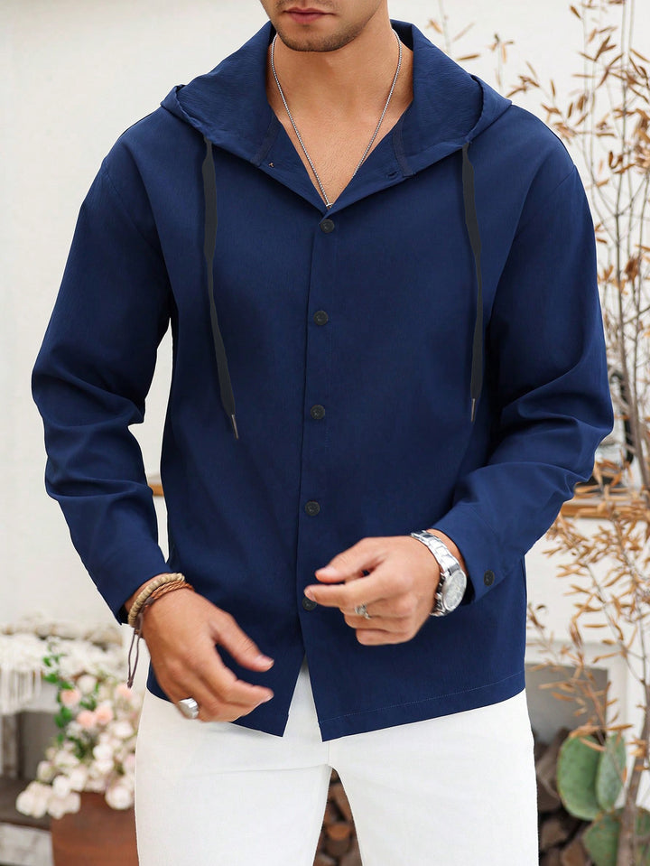 Herren sportliche Hemdjacke mit Kapuze und zeitgemäßem Design Echoarchiv