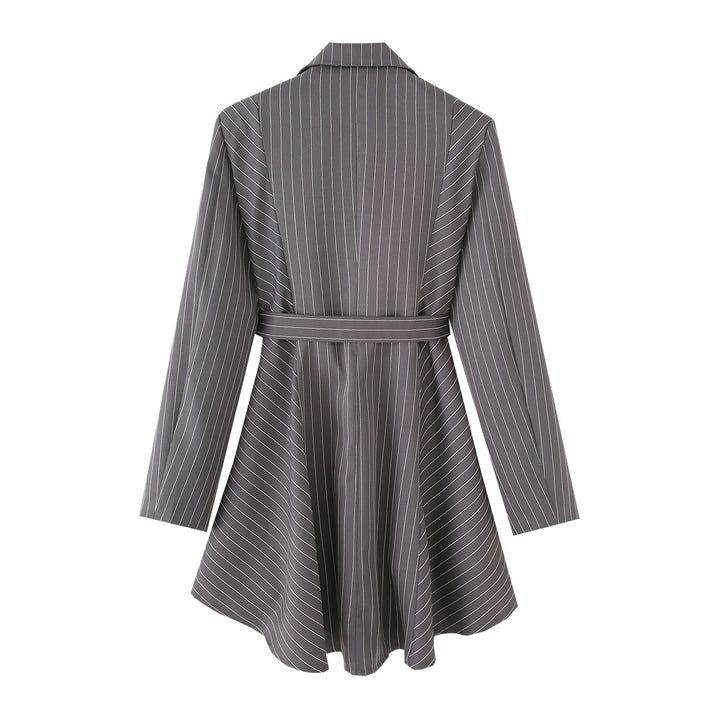 Damen tailliertes Blazerkleid mit Taillengürtel und ausgestelltem Stufenrock – Valéne
