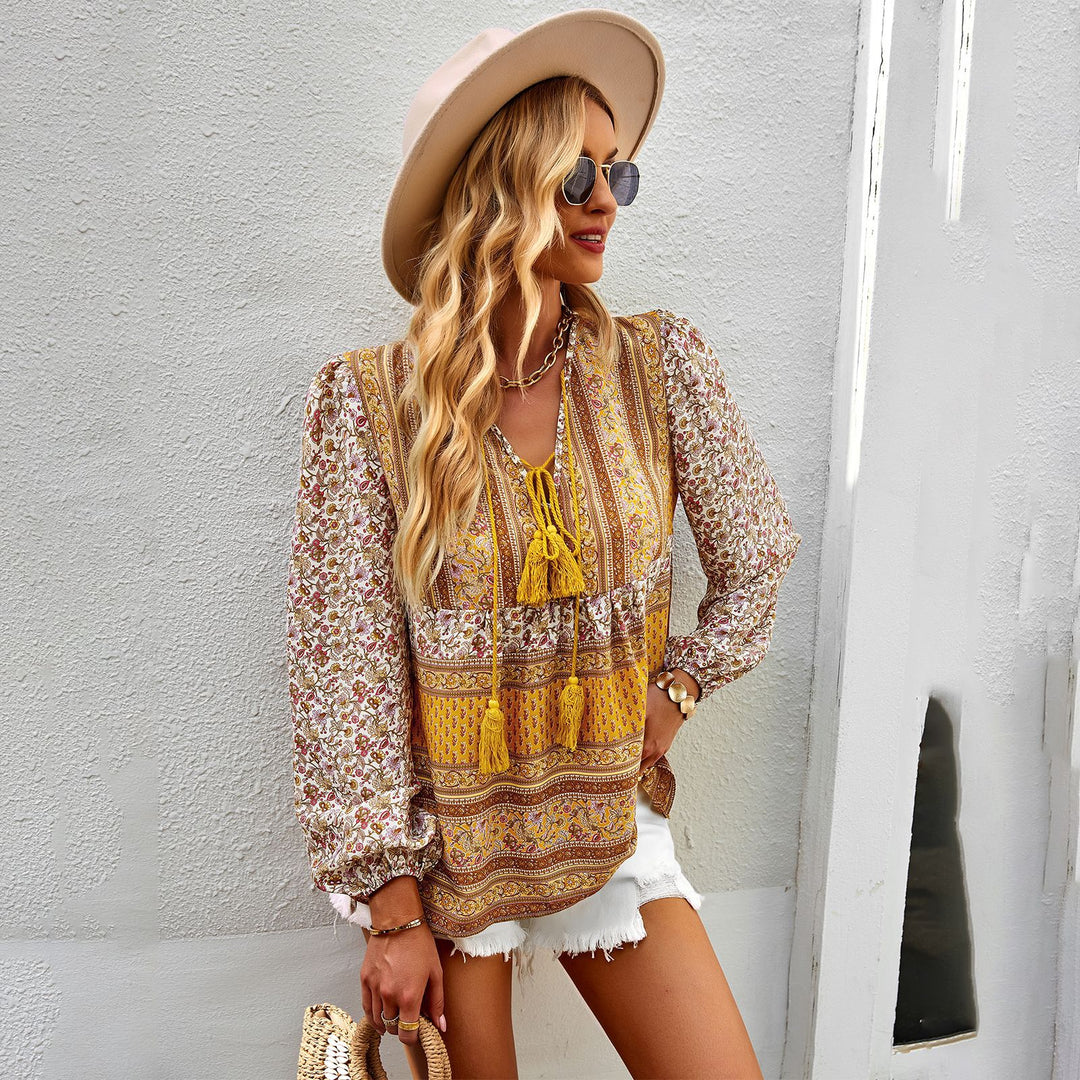 Damen lockere Boho-Tunika-Bluse mit V-Ausschnitt, Quasten-Tie und gerafften Ballonärmeln – Élovi