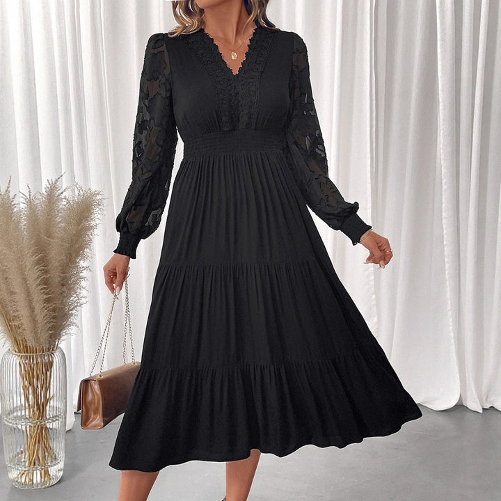 Damen Elegantes Maxikleid mit Spitzendetails Echo Archiv