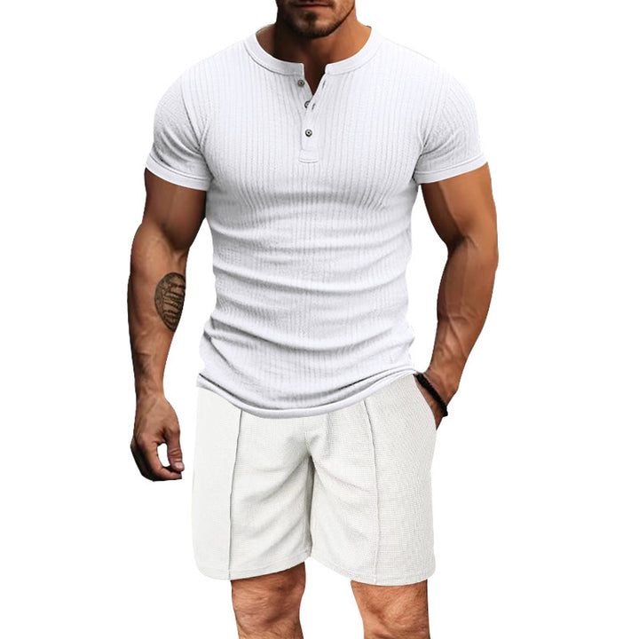 Herren atmungsaktives Henley-T-Shirt mit strukturierter Oberfläche und kurzen Ärmeln Echoarchiv