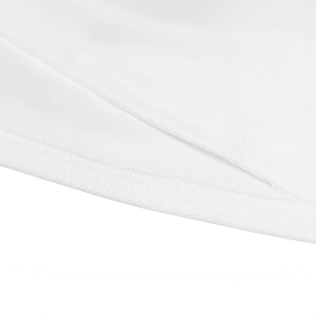 Damen Crop-T-Shirt mit verspieltem Erdbeer-Motiv und elegantem Halsabschluss Echo Archiv