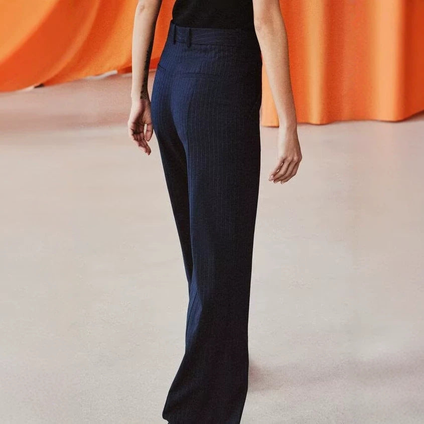 Damen Highwaist-Hose mit weitem Bein und Nadelstreifen Echoarchiv