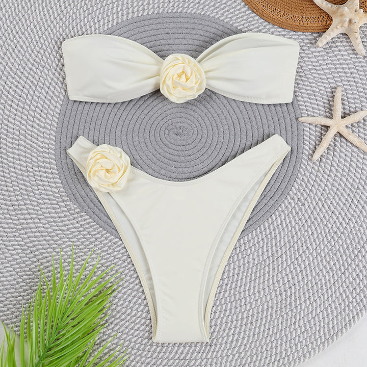 Damen Bandeau-Bikini mit dekorativen Blumenakzenten Echo Archiv