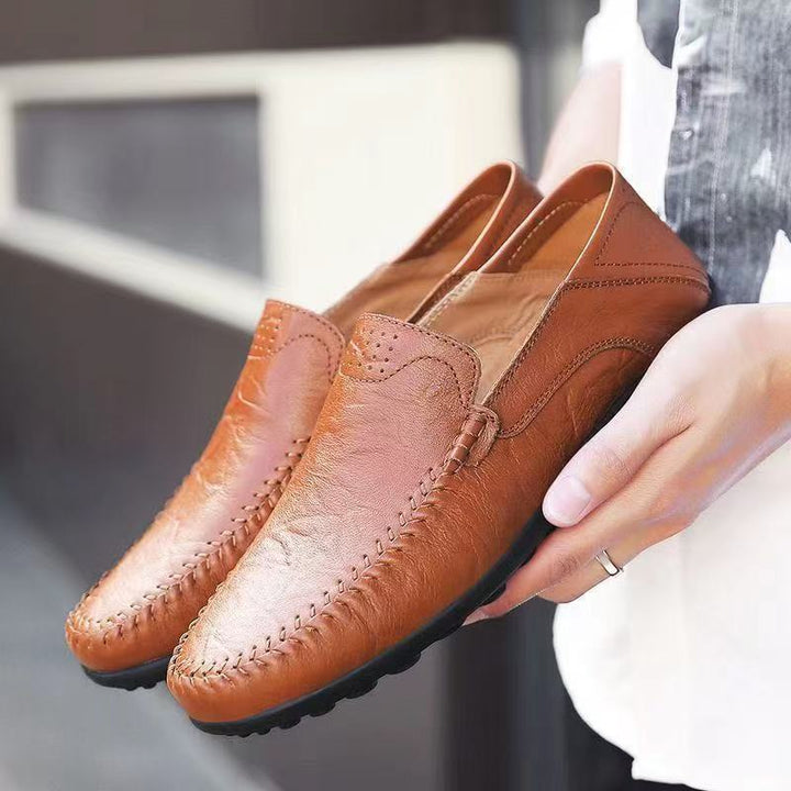 Herren Elegante Mokassins aus weichem Leder Echoarchiv