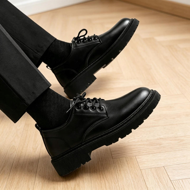 Herren Glänzende Lederschuhe Echoarchiv