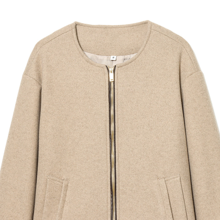 Damen kurzes Wollmix-Blouson mit Rundhalsausschnitt goldfarbenem Reißverschluss und Lederbesatz an Manschetten – Célinea