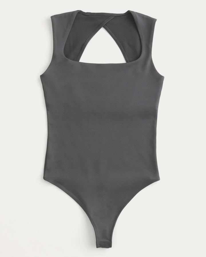 Damen Sportlicher Body mit Kreuzrücken Echo Archiv