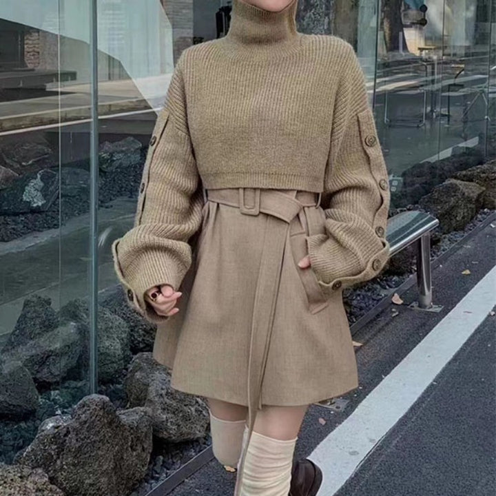 Damen Kurzgeschnittener Rollkragen-Bolero-Überwurf mit langen Ärmelknöpfen – Célinea