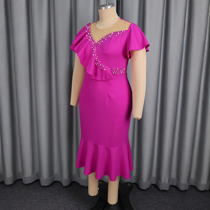 Damen figurbetontes Abendkleid mit asymmetrischem Rüschendetail und elegantem Wasserfallausschnitt Echo Archiv