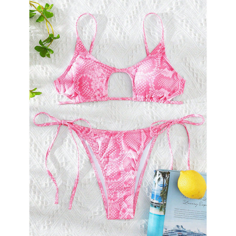 Damen Bikini mit raffiniertem Cut-Out Design und elastischen Bändern Echo Archiv