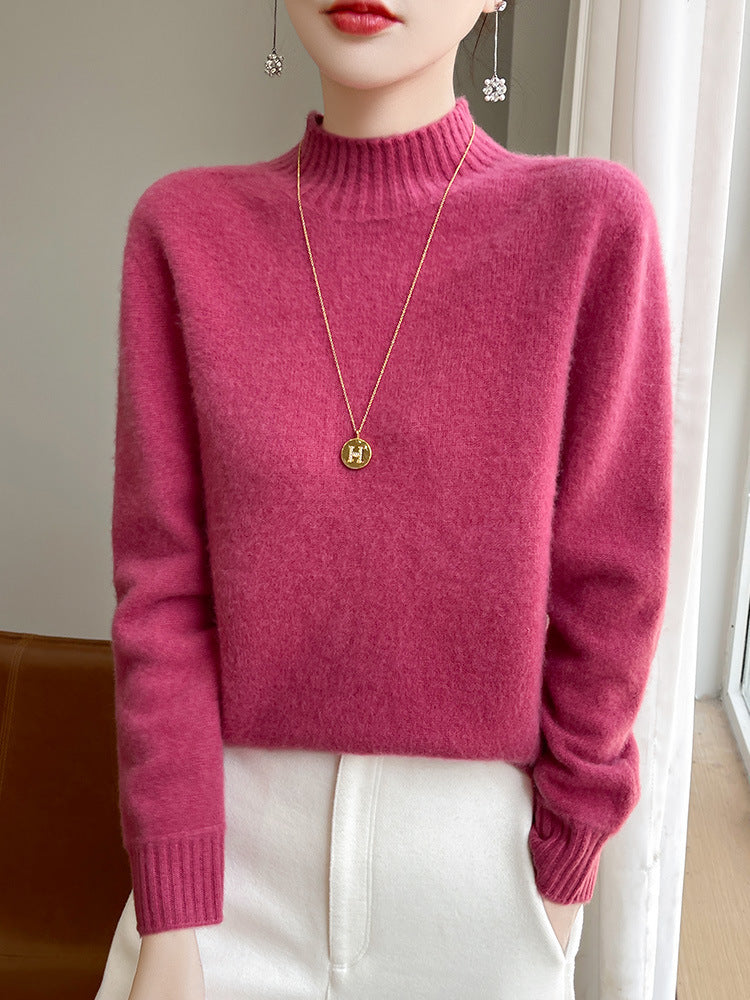Damen Luxusweicher Midweight-Mockneckpullover aus Angora‑Optik mit feiner Rippe und entspannter Silhouette Echoarchiv