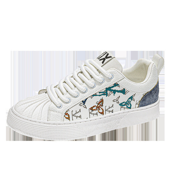 Damen Low-Top Sneaker mit besticktem Schmetterlingsmuster und strukturierter Zehenkappe Echoarchiv