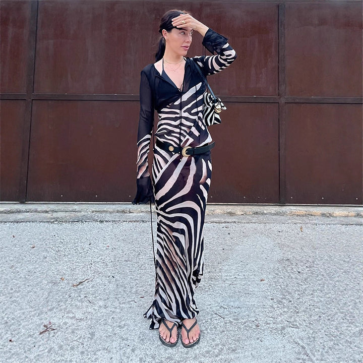 Damen figurbetontes Mesh‑Maxikleid mit tiefem V‑Ausschnitt & grafischem Zebra‑Print Echoarchiv