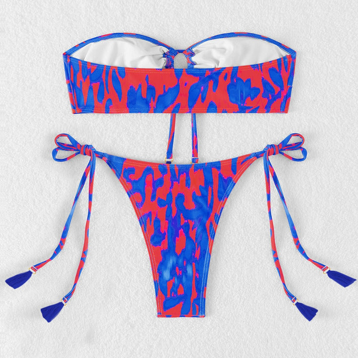 Damen Bandeau-Bikini mit stylishem Cut-Out und seitlichen Bindebändern Echo Archiv
