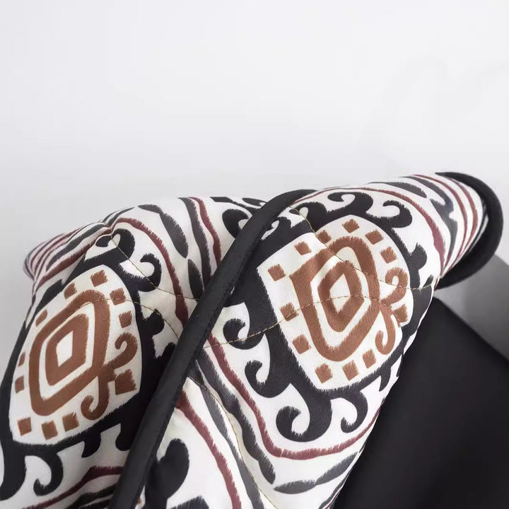 Damen Gesteppte Kimono-Jacke mit Ethno-Print, Kontrastpaspel und aufgesetzten Taschen Echo Archiv